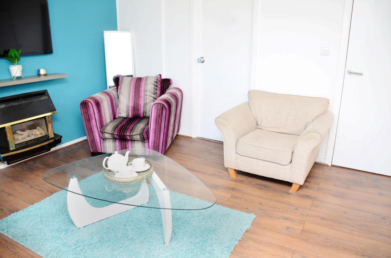Sm Dreams Unlimited Serviced Accommodation- Stanwell-Staines-Heathrow Esterno foto
