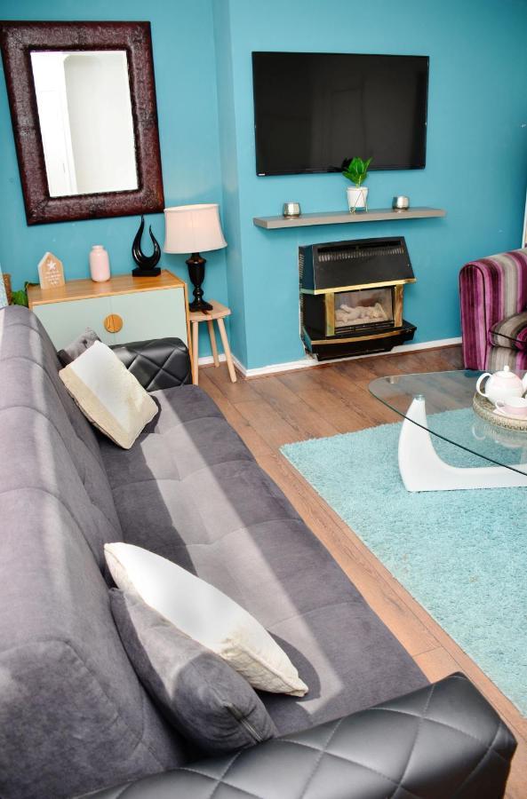 Sm Dreams Unlimited Serviced Accommodation- Stanwell-Staines-Heathrow Esterno foto