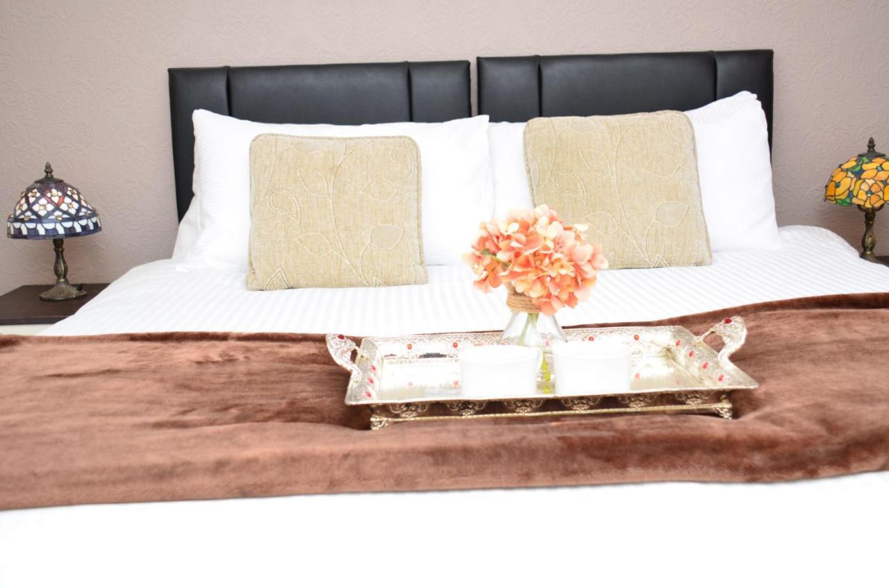 Sm Dreams Unlimited Serviced Accommodation- Stanwell-Staines-Heathrow Esterno foto