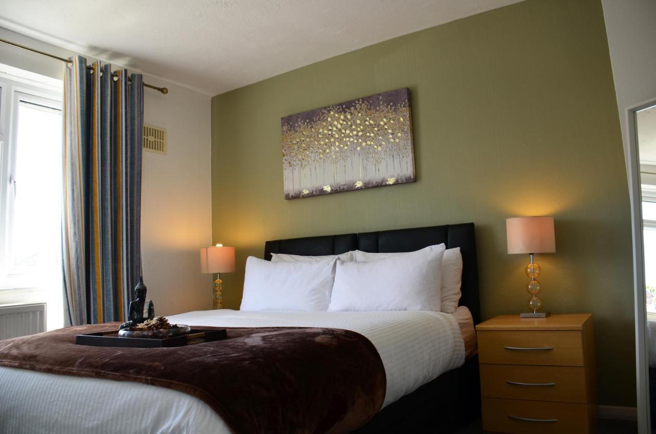 Sm Dreams Unlimited Serviced Accommodation- Stanwell-Staines-Heathrow Esterno foto